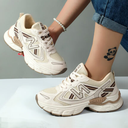 کتونی اسپرت زنانه مدل نیوبالانس 2002 رنگ کرم کد 87844