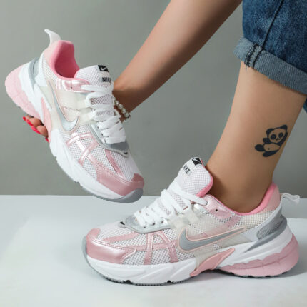 کتونی اسپرت زنانه مدل وی تو کی v2k رنگ سفید صورتی کد 31110