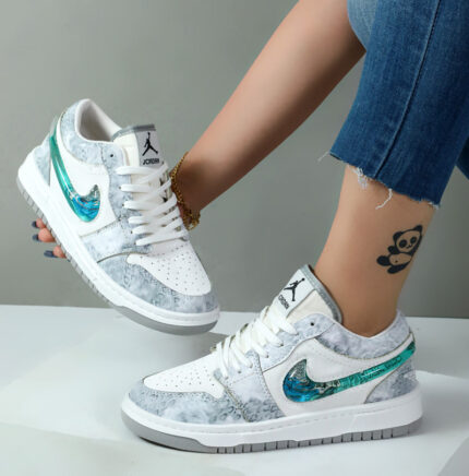 کتونی اسپرت زنانه مدل نایک دراگون رنگ سفید طوسی کد 99833