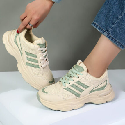 کتونی اسپرت زنانه مدل آدیداس فشیون رنگ کرم پاستیلی کد 55110