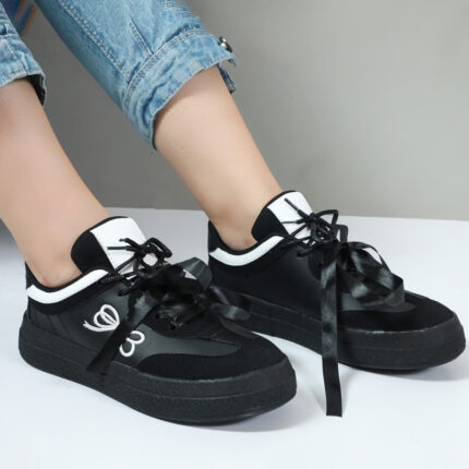 کفش کتونی زنانه رنگ مشکی مدل پاپیون کد 81740