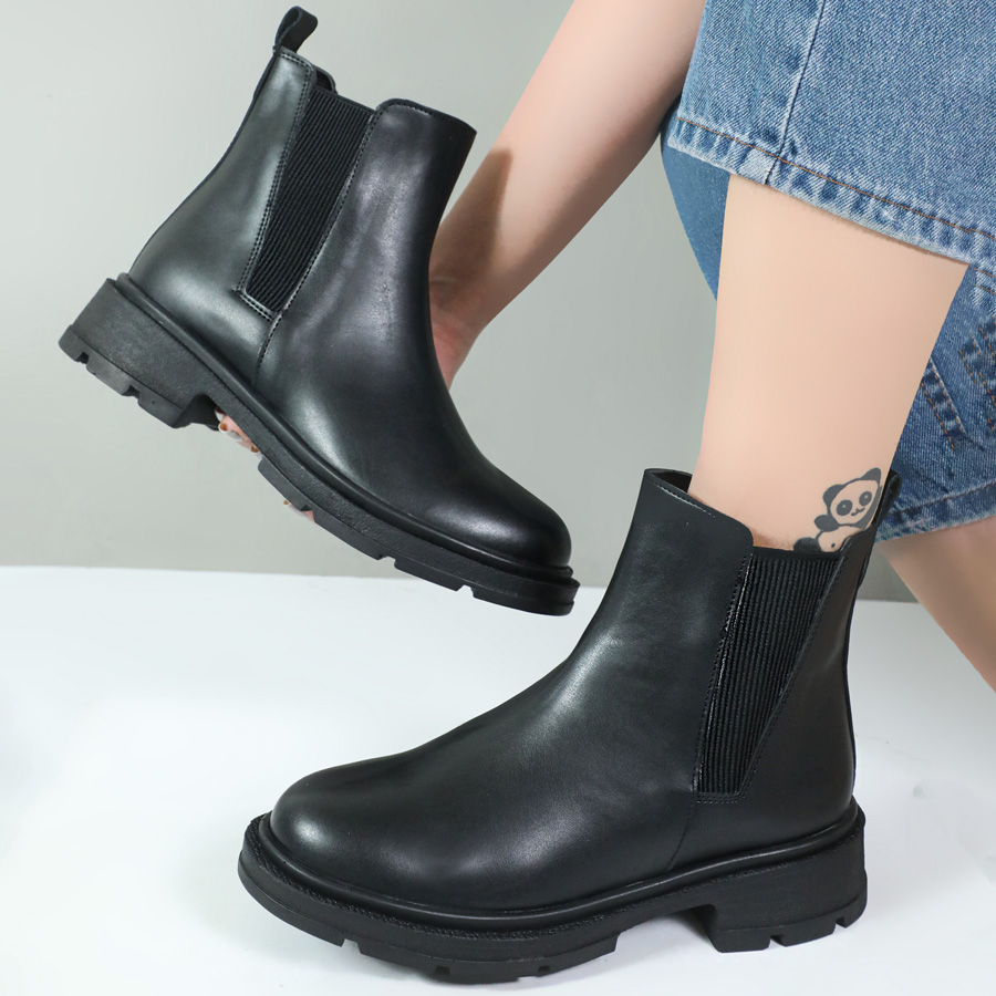 نیم بوت زنانه رنگ مشکی مدل نیم کش موکا کد 65450 نیم بوت زنانه رنگ مشکی مدل نیم کش موکا کد 65450