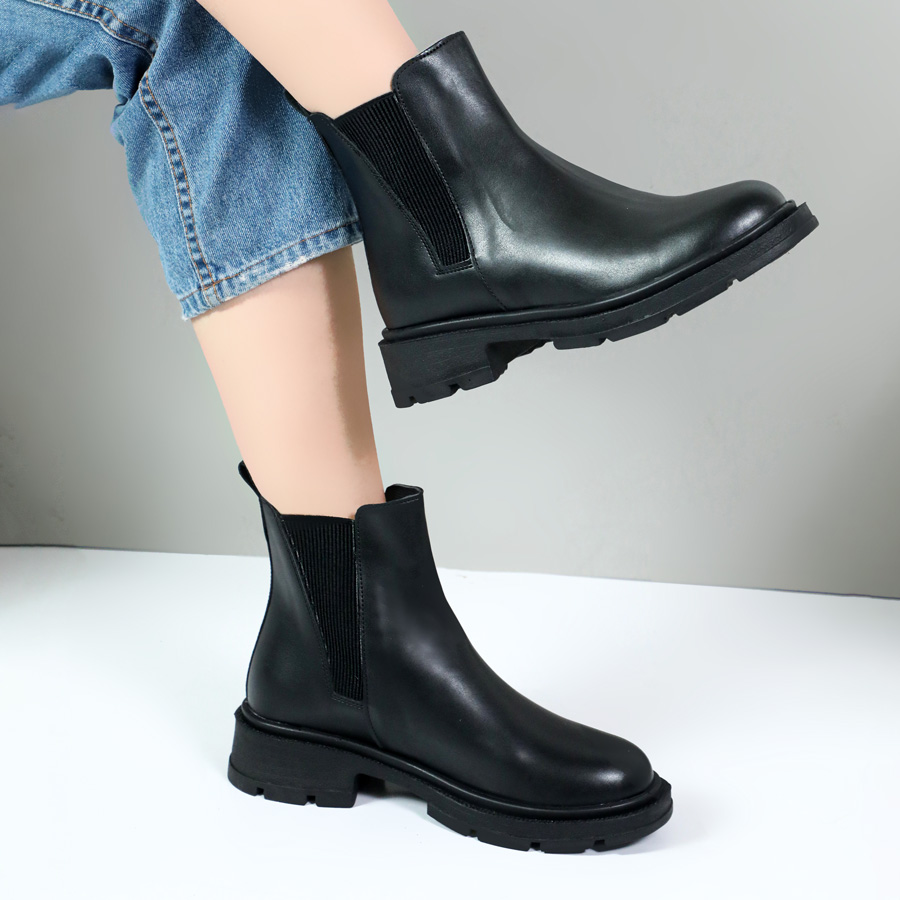 نیم بوت زنانه رنگ مشکی مدل نیم کش موکا کد 65450 نیم بوت زنانه رنگ مشکی مدل نیم کش موکا کد 65450