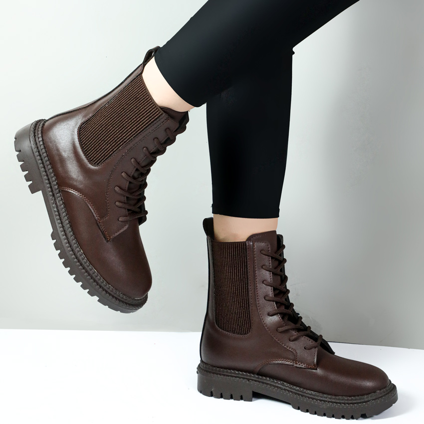 بوت زنانه رنگ قهوه ای مدل دوکش B بند دار ساق بلند کد 11277 بوت زنانه رنگ قهوه ای مدل دوکش B بند دار ساق بلند کد 11277