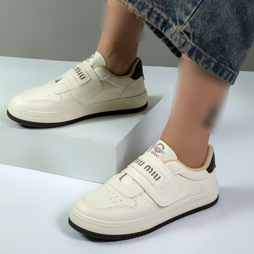 کفش کتونی زنانه مدل میومیو تک چسب رنگ کرم قهوه ای کد 004102 کفش کتونی زنانه مدل میومیو تک چسب رنگ کرم قهوه ای کد 004102