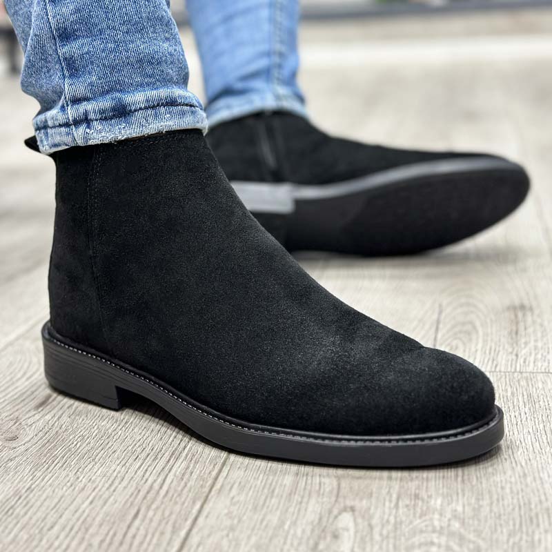 بوت مردانه مدل چلسی چرم طبیعی جیر رنگ مشکی کد 85100 بوت مردانه مدل چلسی چرم طبیعی جیر رنگ مشکی کد 85100