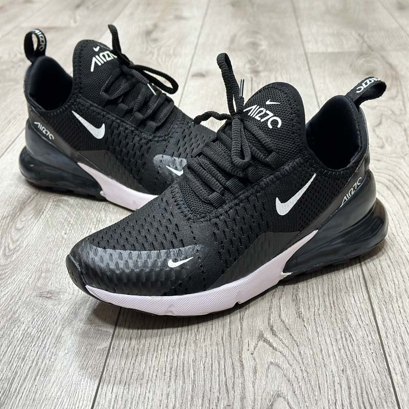 کفش و کتانی مردانه و زنانه مدل نایک NIKE AIR 270 رنگ مشکی و سفید کد 1388 کفش و کتانی مردانه و زنانه مدل نایک NIKE AIR 270 رنگ مشکی و سفید کد 1388
