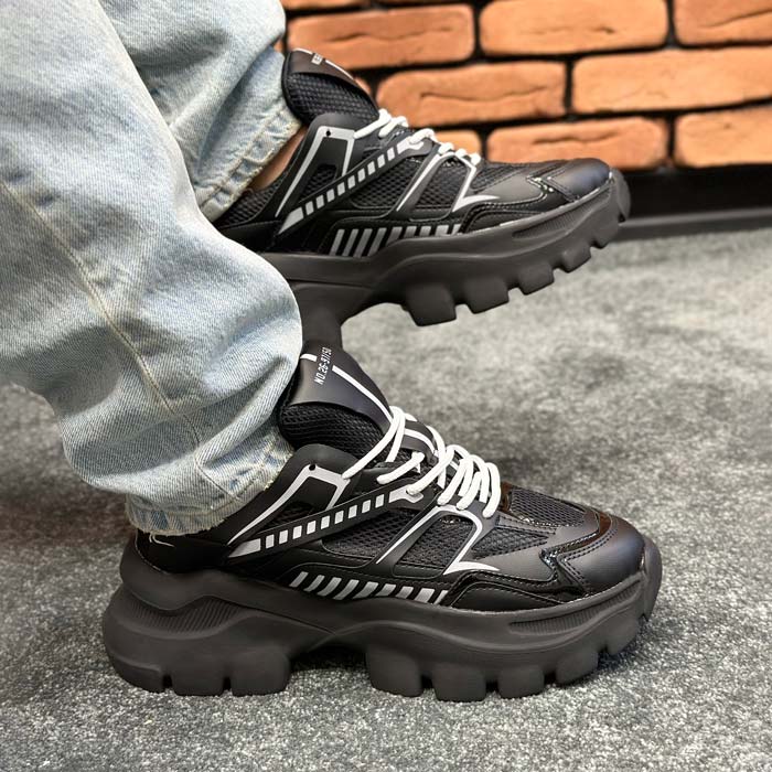 کتونی اسپرت مردانه بالنسیاگا BALENCIAGA رنگ تمام مشکی کد 1200 کتونی اسپرت مردانه بالنسیاگا BALENCIAGA رنگ تمام مشکی کد 1200