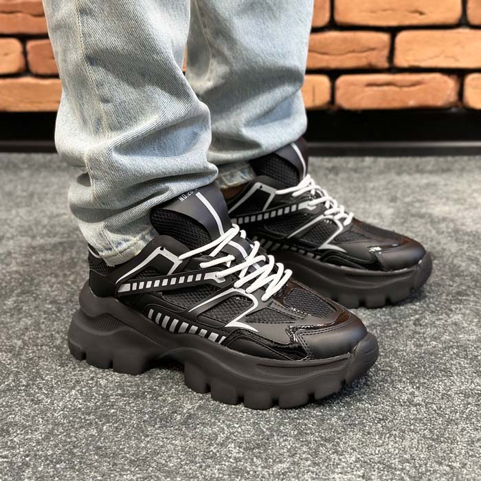 کتونی اسپرت مردانه بالنسیاگا BALENCIAGA رنگ تمام مشکی کد 1200 کتونی اسپرت مردانه بالنسیاگا BALENCIAGA رنگ تمام مشکی کد 1200